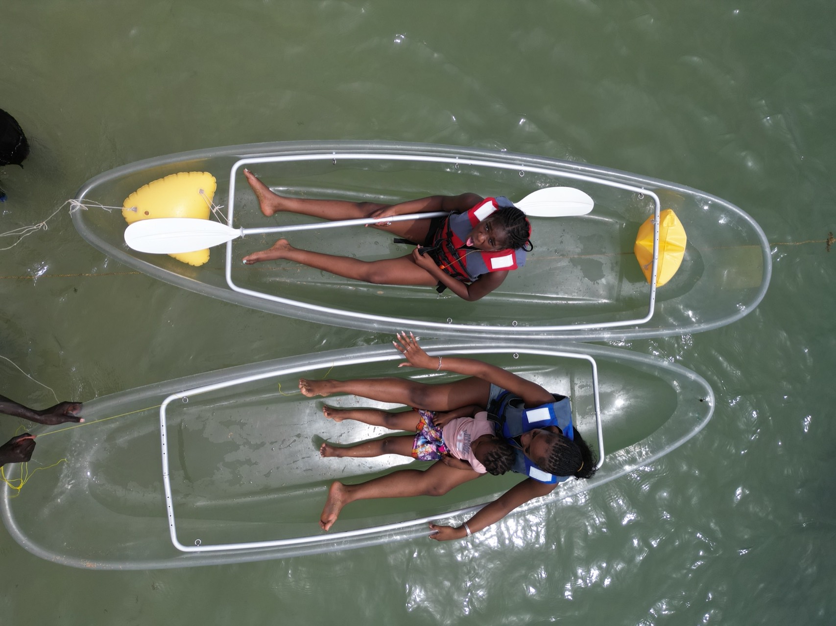Clear kayak in Almadies